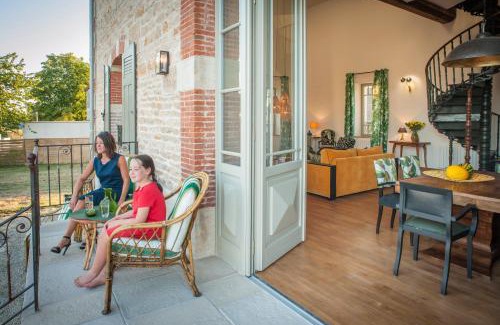 Merceuil Hotel | Chai du Chateau de Morteuil
