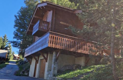 Montalbert Ski Chalet | Chalet à Montalbert: 3 Chambres, Mezzanine, Cheminée, Cuisine Équipée, Parking - FR-1-755-7