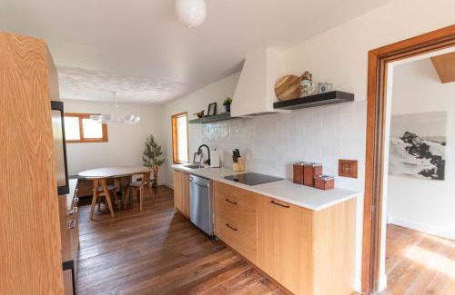 Golden Ski Chalet | Chalet Aemmer - Edelweiss Village