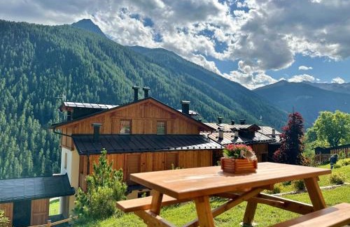 Rabbi Ski Chalet | Chalet Al Sole