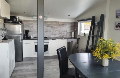 Saint-Come-de-Fresne Ski Chalet | Chalet ALOHA