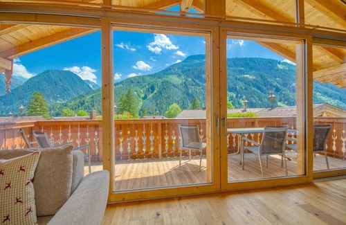 Schonbach Ski Chalet | „Chalet 4 Am Sonnenhang“ by Alpen Apartments