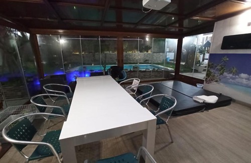 El Monte House | Chalet Beach & Spa
