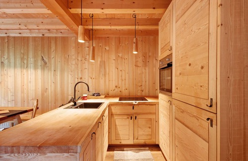 Valle di Casies Apartment | Chalet 'Blasla Olben 3-4P 2' with Mountain View, Shared Terrace and Wi-Fi