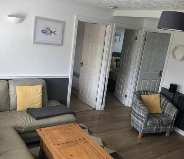 Dartmouth Ski Chalet | Chalet Bonair Spacious comfortable 2 Bedroom Chalet sleeping 4 Dartmouth