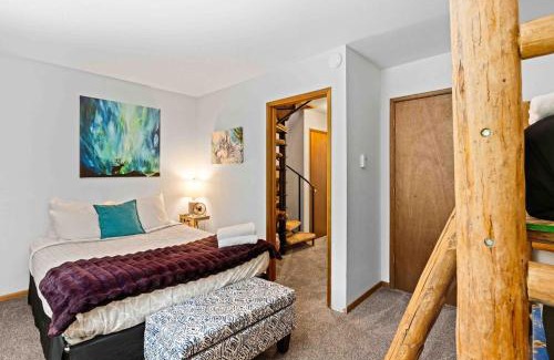 Whitefish Ski Chalet | Chalet Chic! Lake and Ski Access Nearby Fish Pond