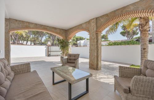 Chiclana de la Frontera House | Chalet con Piscina en Chiclana