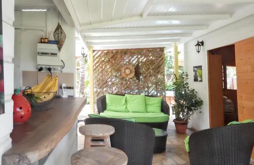 Le Vauclin Ski Chalet | Chalet confortable au Vauclin avec piscine privée