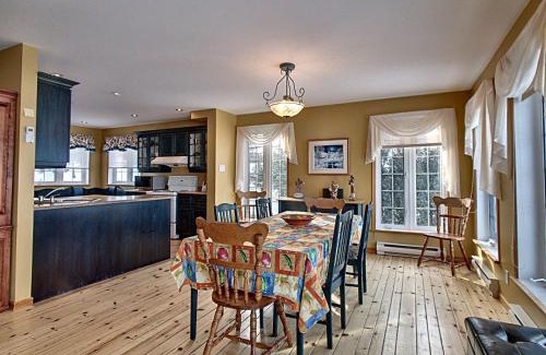 Saint Aime Des Lacs Ski Chalet | Chalet des aviateurs