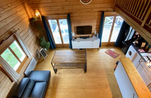 Brousses-et-Villaret Ski Chalet | Chalet du moulin: large wooden chalet with garden and covered terrace