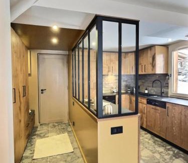 Val-d'Isere Apartment | Chalet Du Jardin Alpin Ii - Charmant 3 pièces pour 4 à 5 personnes, situé à Val d'Isère dans le quartier La Legettaz au pied des pistes MAE-2794