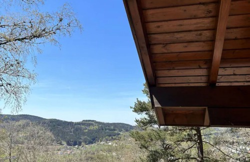 Le Tholy Ski Chalet | Chalet "Entierement Rénové au Calme" with Mountain View, Private Terrace & Wi-Fi