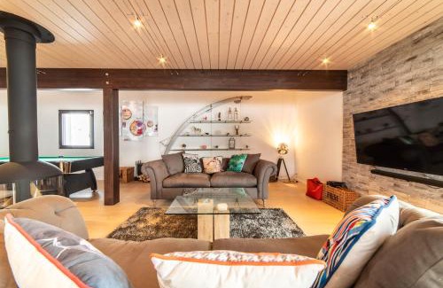 Saint-Gervais-les-Bains Ski Chalet | Chalet Genepi - spectacular ski and summer home