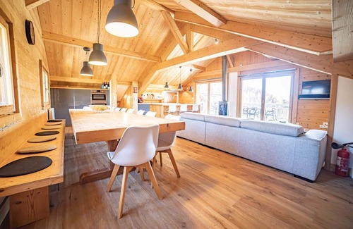 Montgenevre Ski Chalet | Chalet Genepy SKI Montgenèvre sleeps 22 - on the slopes, ski in ski out!