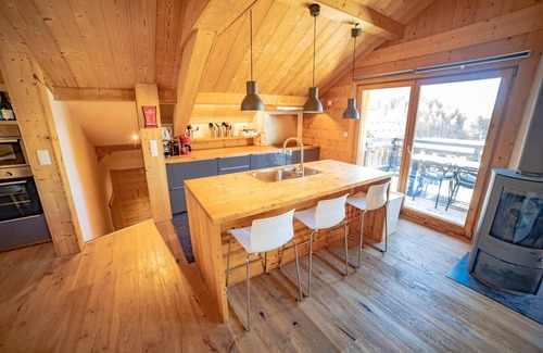 Montgenevre Ski Chalet | Chalet Genepy SKI Montgenèvre sleeps 22 - on the slopes, ski in ski out!