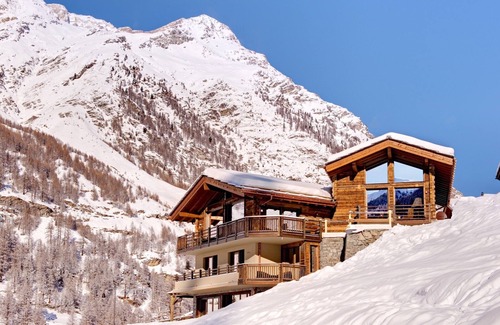 Zermatt Ski Chalet | CHALET GRACE - CATERED 5 BEDROOM SKI CHALET - STAFF INCLUDED - Matterhorn Views