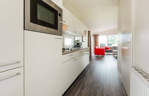 Aalst Ski Chalet | Chalet in a holiday park in a wetland area