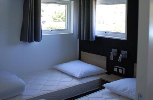 Meirgoorhoeve Ski Chalet | Chalet in Baalse Hei with Modern Comforts