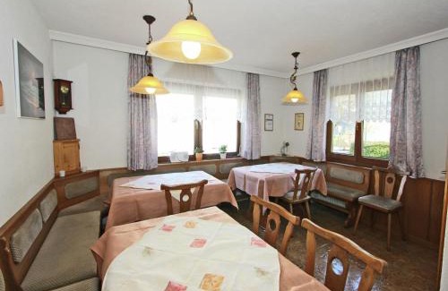 Kapfing Apartment | Chalet in Fügen near Ski Lift Spieljoch