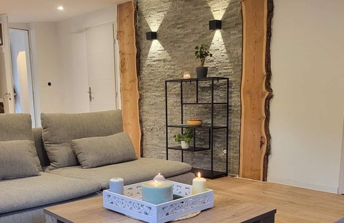 Meyrargues Ski Chalet | Chalet in the countryside with swimming pool