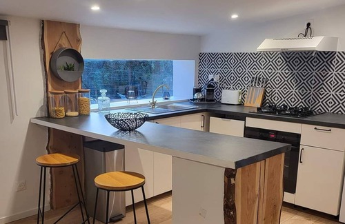 Meyrargues Ski Chalet | Chalet in the countryside with swimming pool