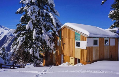 Ustou Ski Chalet | Chalet in the heart of the guzet neige resort with panoramic view