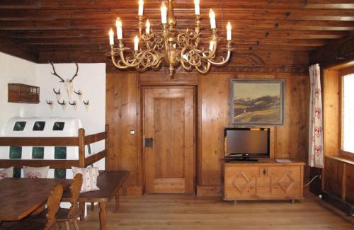 Fliess Ski Chalet | Chalet Jagdhaus Biedenegg by Interhome