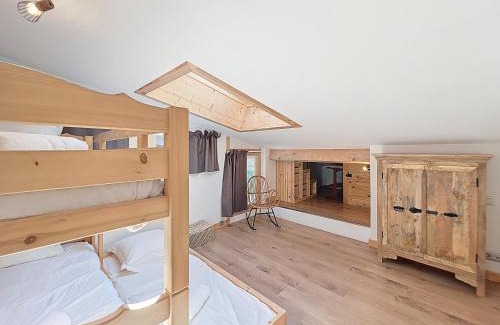 Praz-sur-Arly Apartment | Chalet l'Altisphère - Proche du centre de Praz-sur-Arly