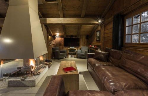 Les Bossons Ski Chalet | Chalet l'Ourson, avec jacuzzi, sauna, services hôteliers