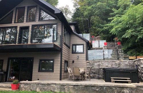 Papineau Regional County Municipality Cottage | Chalet la merveille.
