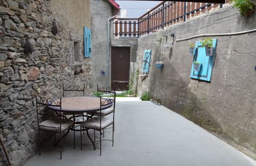 Mont-de-Lans Ski Chalet | Chalet Les Copains