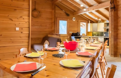 Hauteluce Ski Chalet | Chalet 'Lo Capstoa' with Mountain View, Private Terrace and Wi-Fi