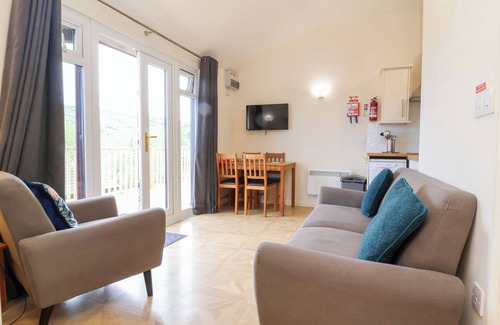 Combe Martin Cottage | Chalet Log Cabin L10