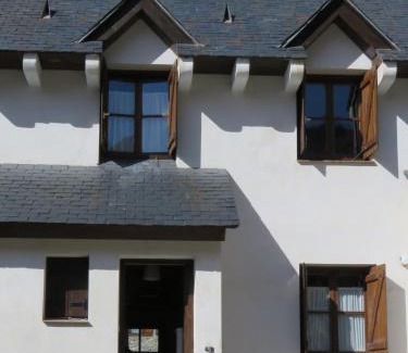 Escarrilla House | Chalet Los Ibones - Lodge Escarrilla