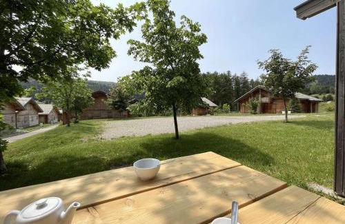 Saint-Etienne-en-Devoluy Ski Chalet | Chalet lumineux 3 pièces, 4 pers, proche remontées et pistes, balcon, parking, wifi gratuit - FR-1-525-270