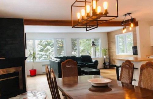 Entrelacs Ski Chalet | Chalet Lumineux, Lac-des-Îles à Entrelacs