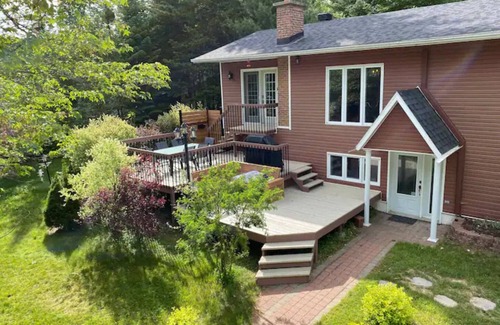 Entrelacs Ski Chalet | Chalet Lumineux, Lac-des-Îles à Entrelacs