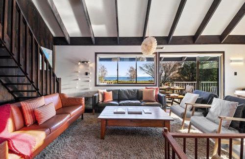 Waitahanui House | Chalet Mahuta - Five Mile Bay Holiday Home