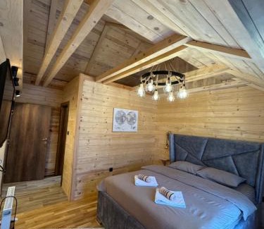 Kolasin Cabin | Chalet Montenegrina with jacuzzi