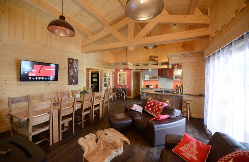 Laveissiere Apartment | Chalet neuf, spa, sauna, terrasses Sud