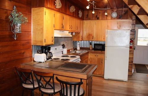 Stevensville House | Chalet on the Lake 68 w/Beach Access, Pools, Sport Courts, Fishing Pond & more!