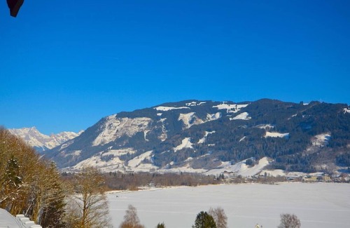 Zell am See Ski Chalet | Chalet Over-The-Lake - Brian Gallacher
