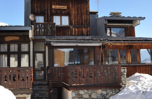 Val Claret Ski Chalet | Chalet overlooking Lake Tignes
