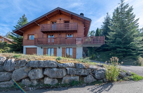 Evian-les-Bains Ski Chalet | Chalet Panoramique Avec Sauna Avec vue sur le LAC Leman et Montagnes