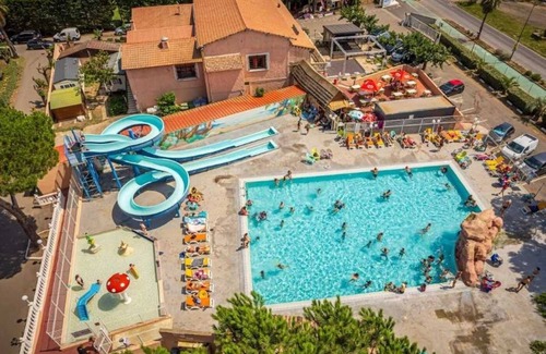 Serignan-Plage Ski Chalet | Chalet - Parc aquatique - ccahfdd