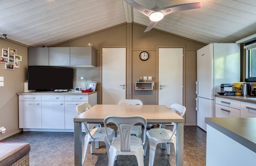 Pomerols Ski Chalet | Chalet 'Pomérols' with Shared Pool, Private Terrace and Air Conditioning