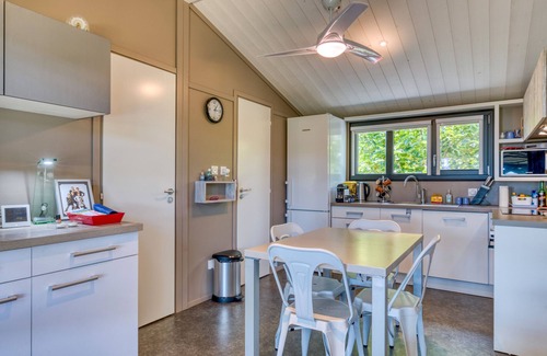 Pomerols Ski Chalet | Chalet 'Pomérols' with Shared Pool, Private Terrace and Air Conditioning