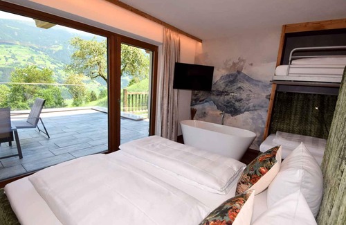 Emberg House | Chalet right on the slopes with the most modern comfort