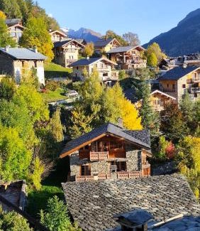 Montvalezan Ski Chalet | Chalet Roger