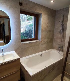 Montvalezan Ski Chalet | Chalet Roger